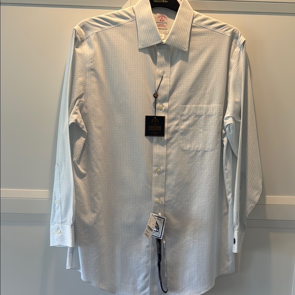 Brooks Brothers White Dress Shirt Classic Cotton with ND monogram on cuff